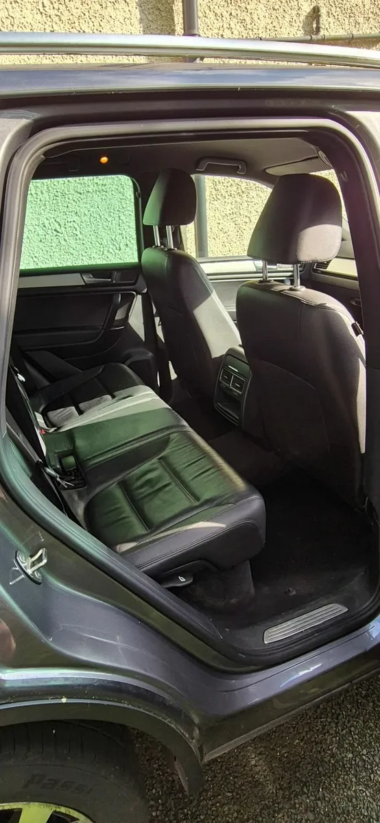 Volkswagen Touareg 2013 - Image 3