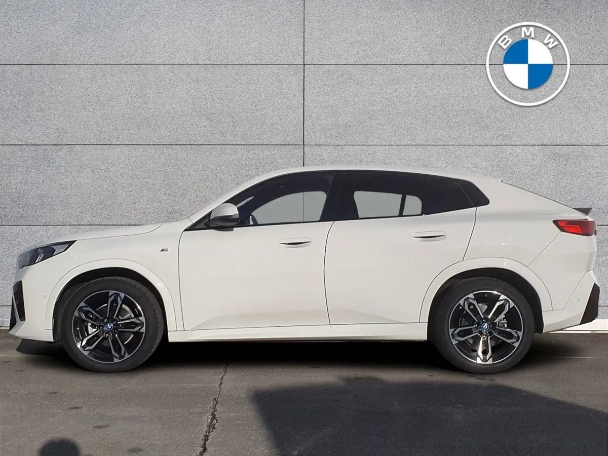 BMW iX2 Edrive20 M Sport - Image 3