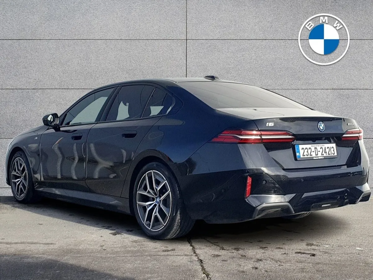 BMW i5 Edrive40 M Sport Saloon - Image 3