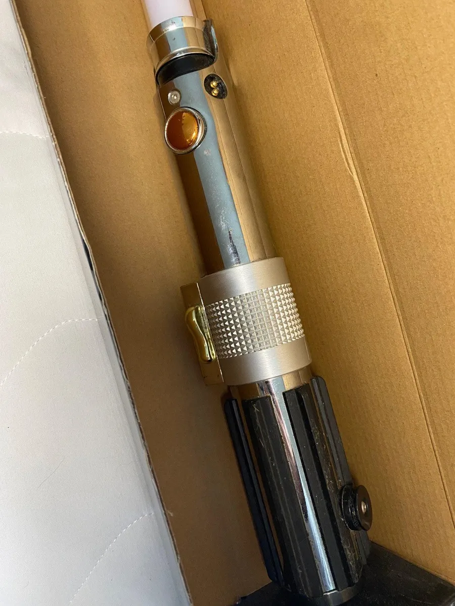 Hasbro Force Fx Anakin Skywalker Lightsaber - Image 1