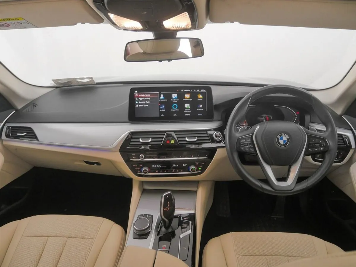 BMW 5 Series 520d SE Saloon - Image 4