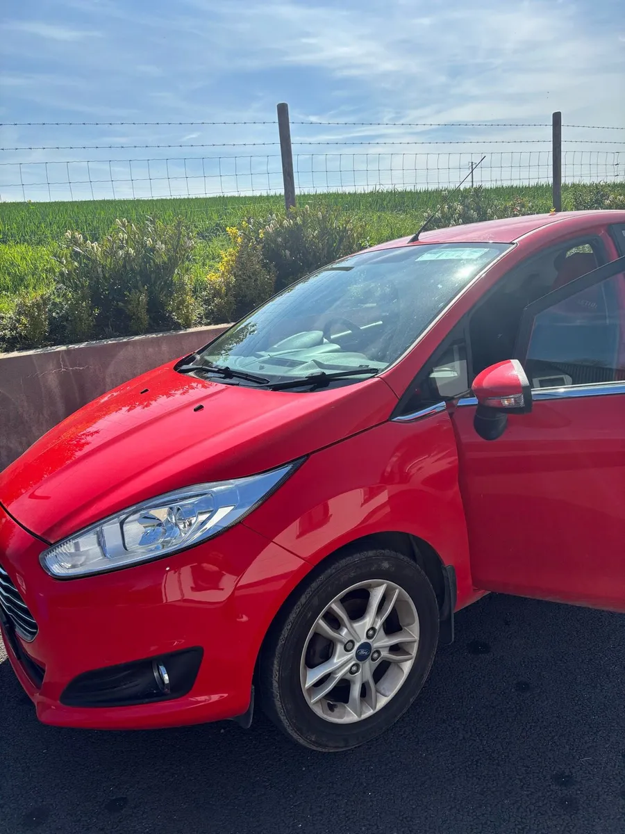 Ford Fiesta 1.25 Ecoboost - Image 2