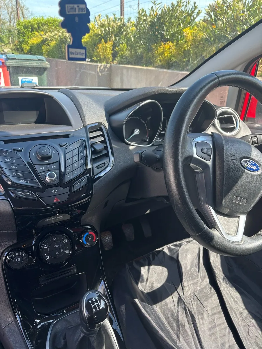Ford Fiesta 1.25 Ecoboost - Image 4