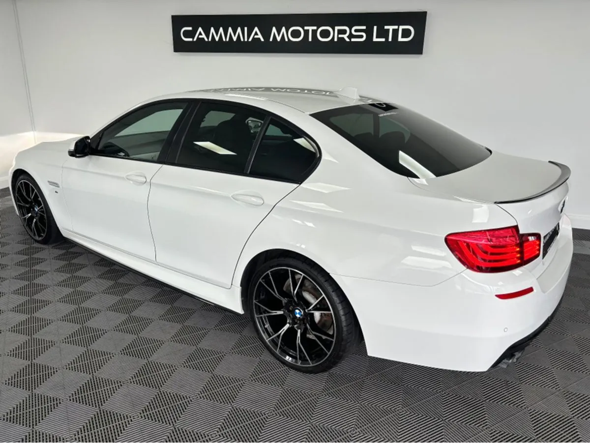 BMW 5 Series BMW 520D M Sport 5DR Auto black Leat - Image 3