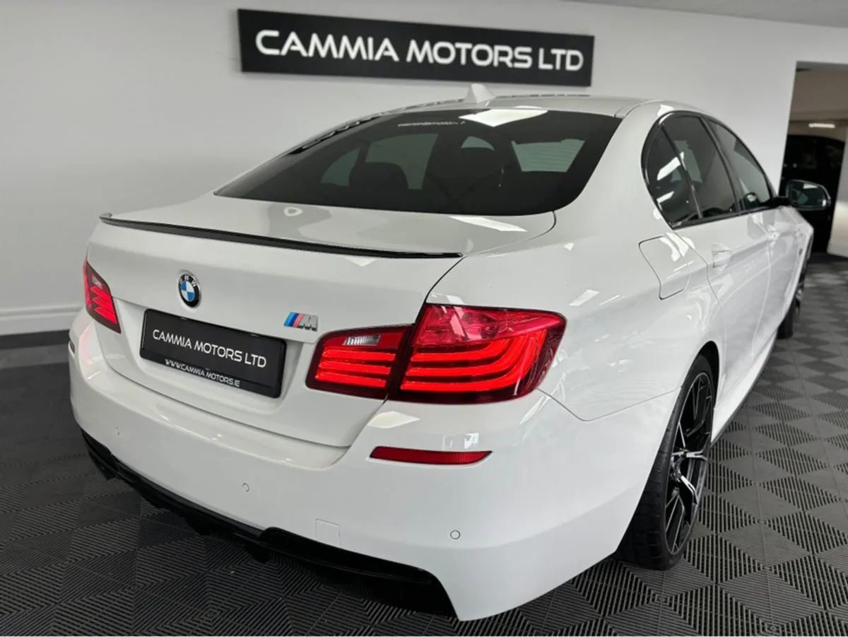 BMW 5 Series BMW 520D M Sport 5DR Auto black Leat - Image 4