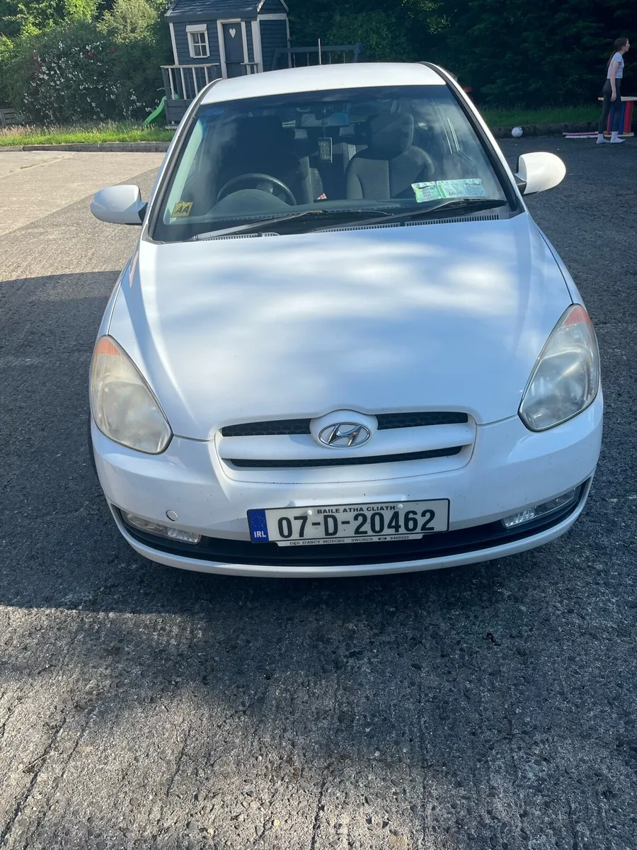 Hyundai Accent - Image 1