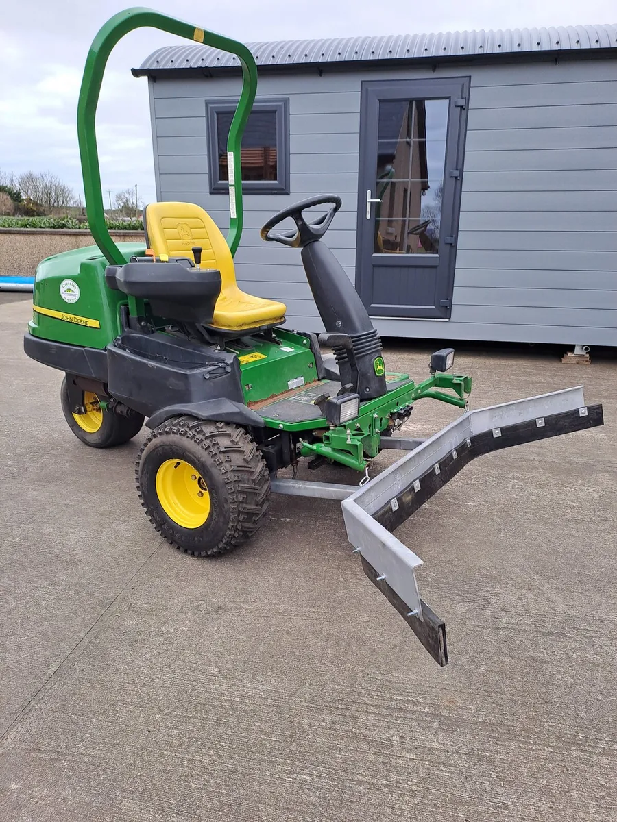 Yard scraper john deere bobman quad massey new hol - Image 1