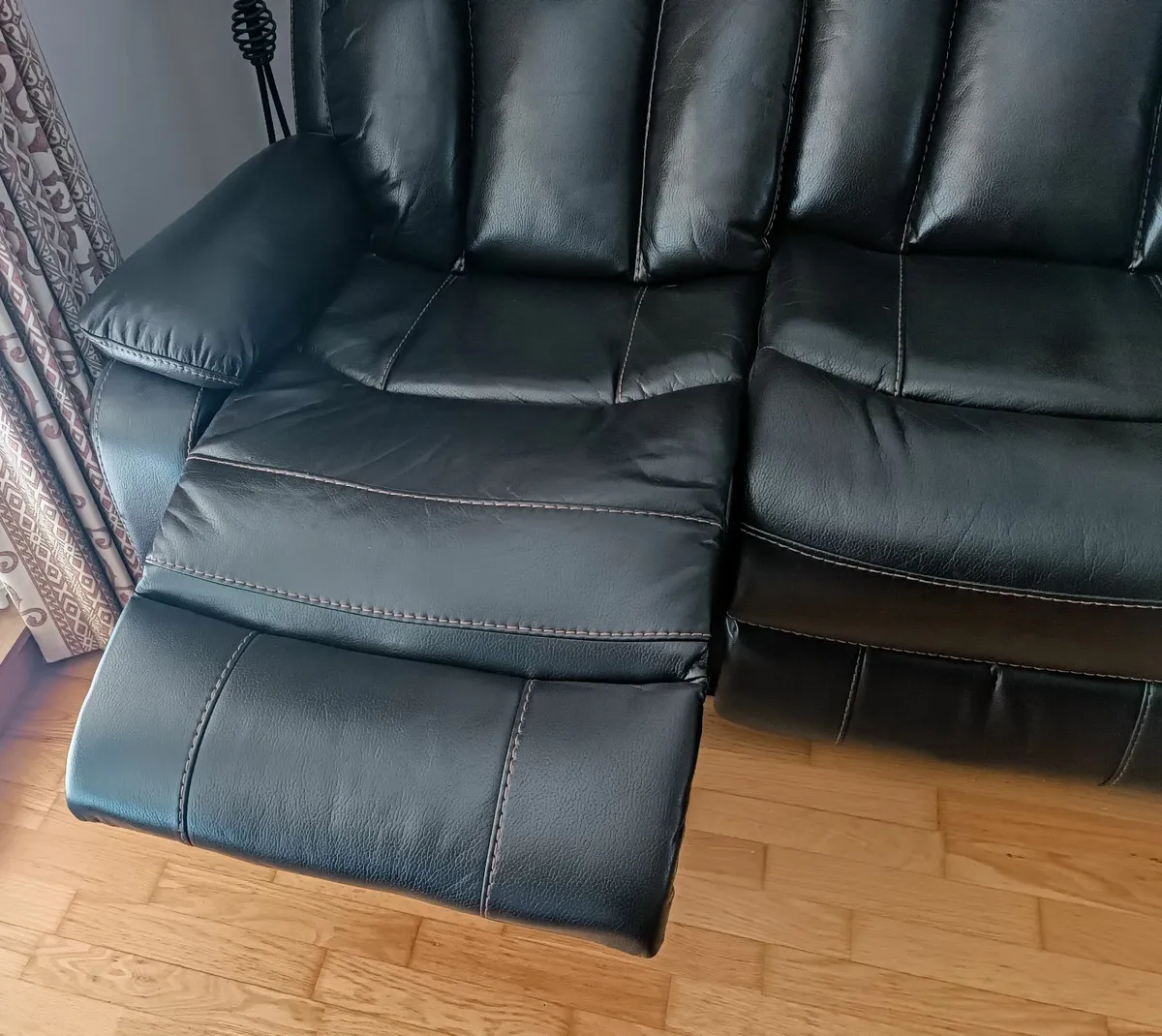 Recliner Sofa. - Image 3