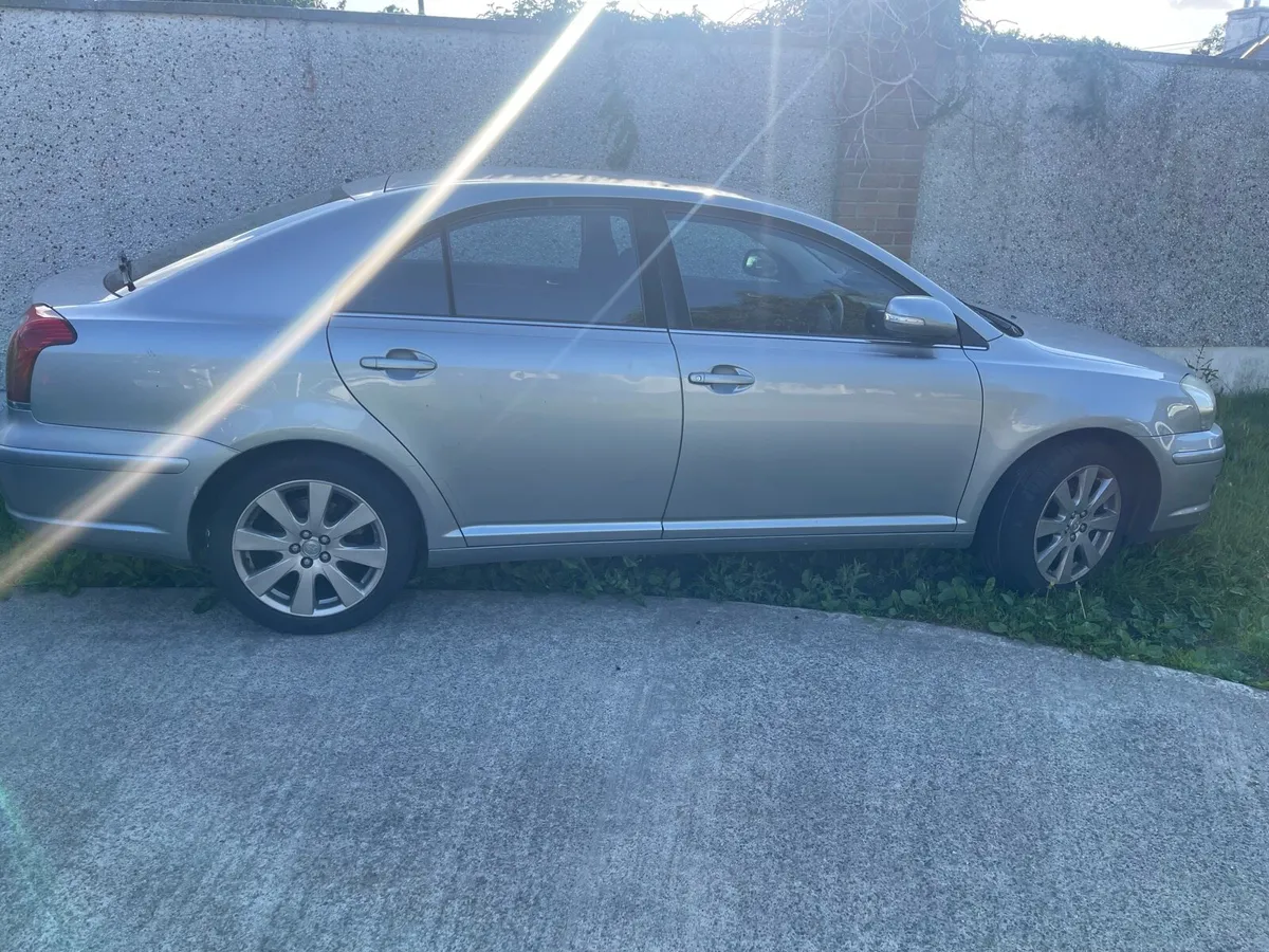 Toyota avensis - Image 3