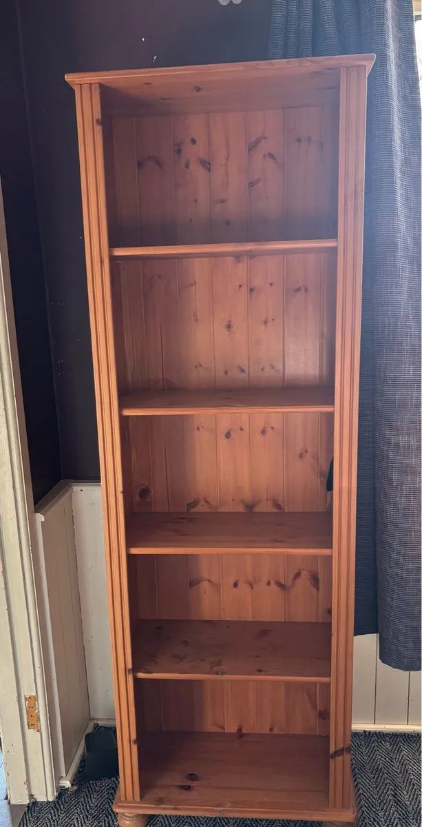 Bookshelf