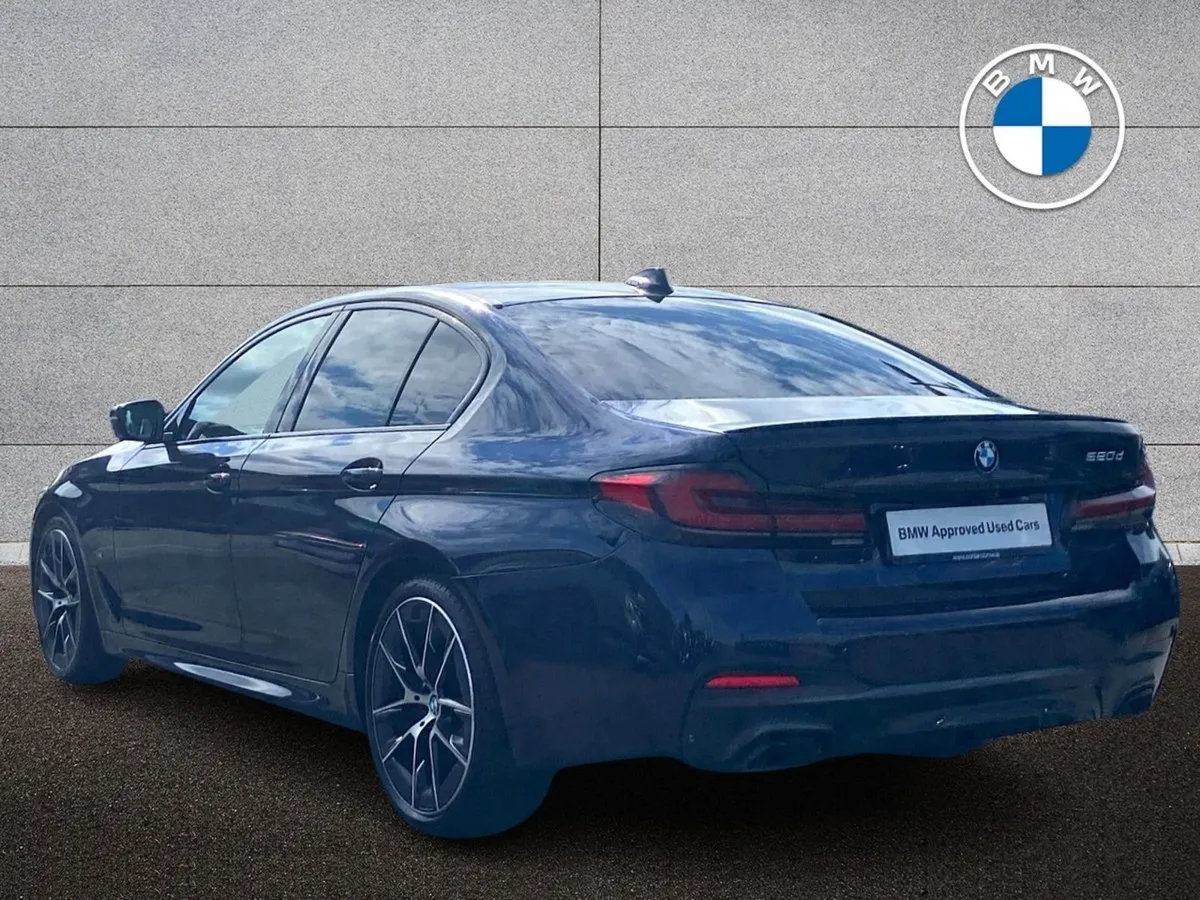 BMW 5 Series 520d M Sport Edition Saloon - Image 3