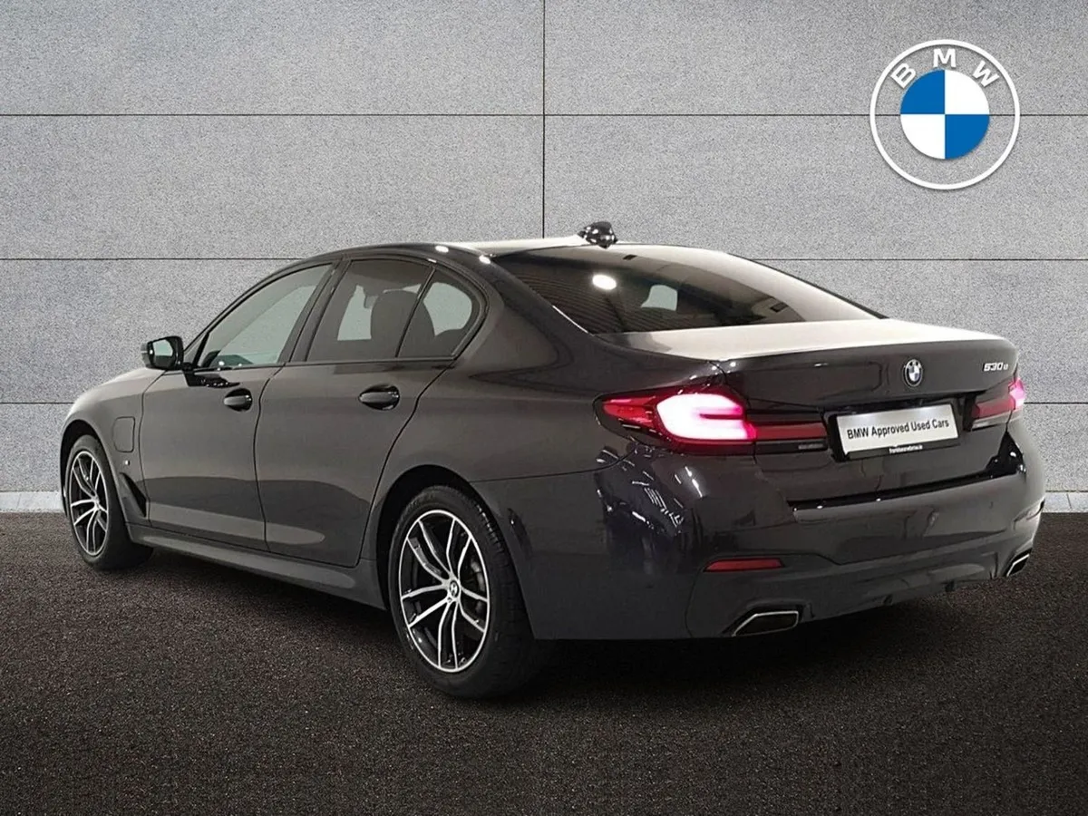 BMW 5 Series 530e M Sport Saloon - Image 3