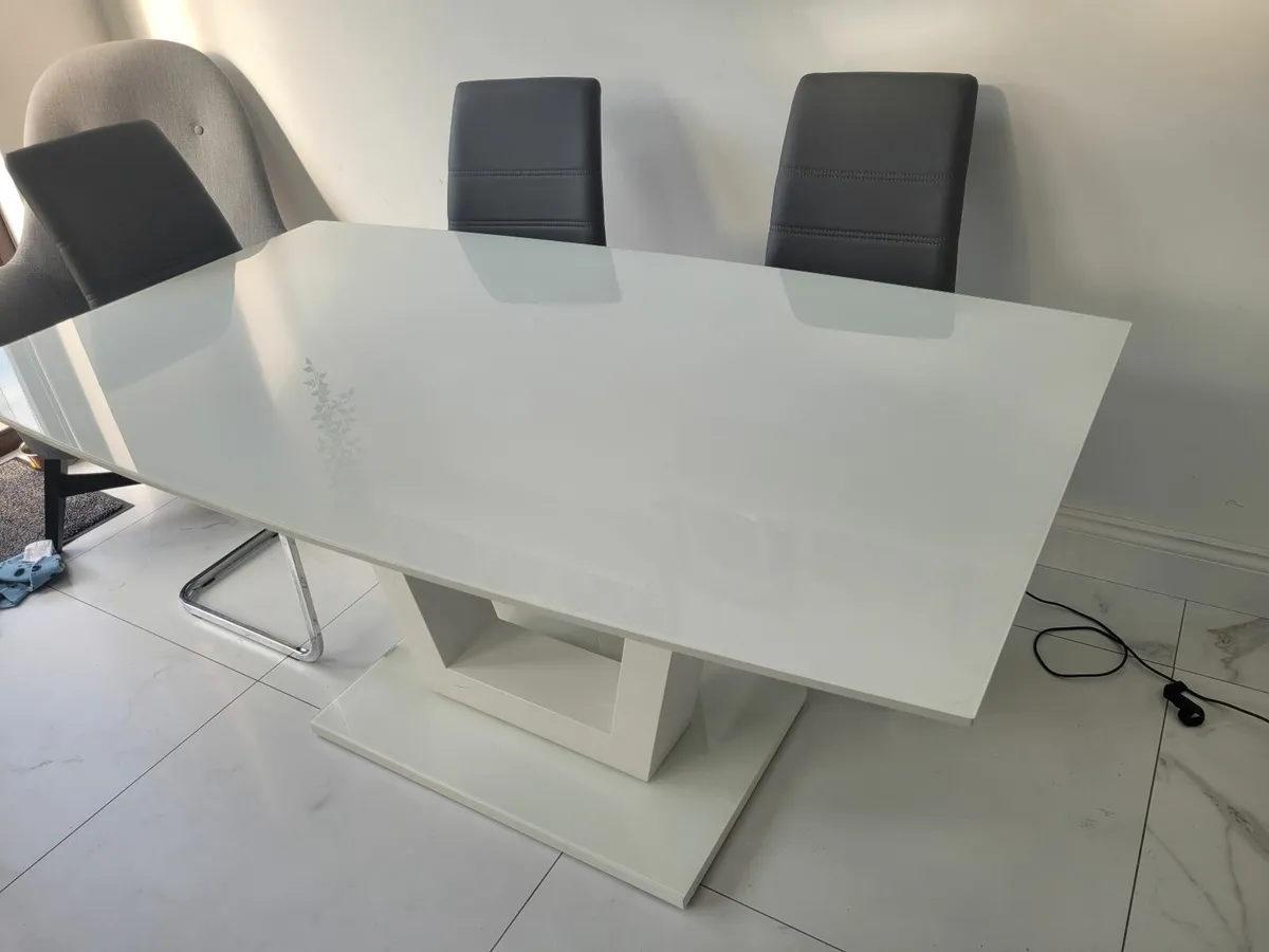 Dining Table - Image 2
