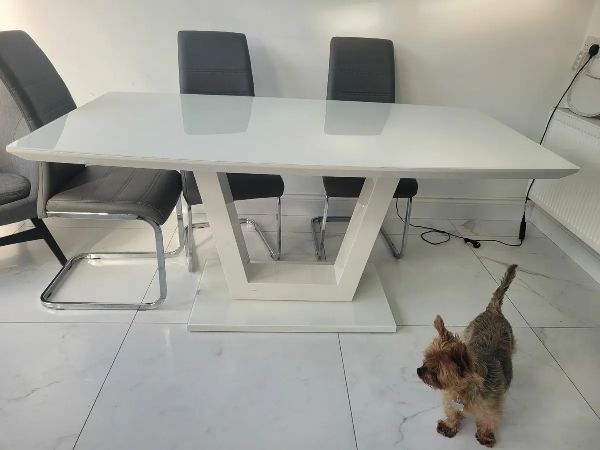 Dining Table - Image 3