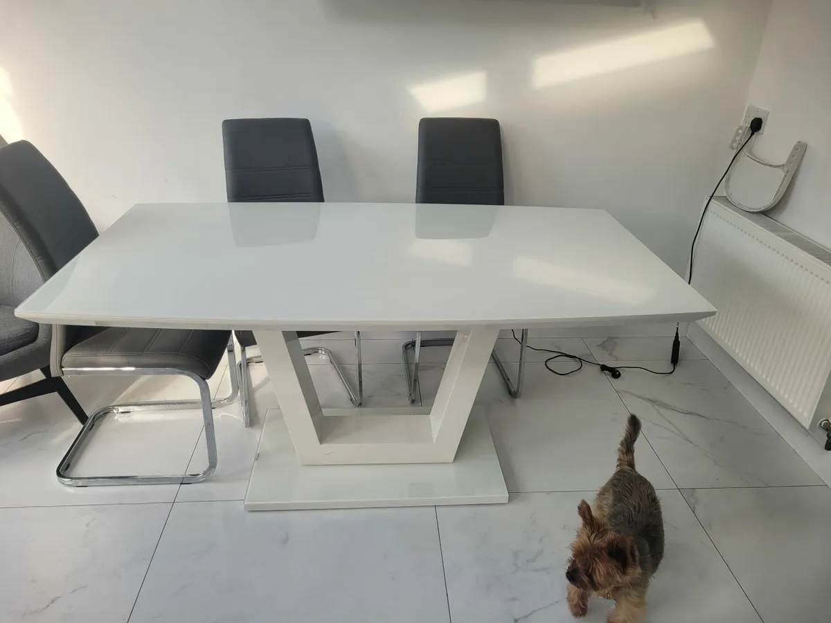 Dining Table - Image 4