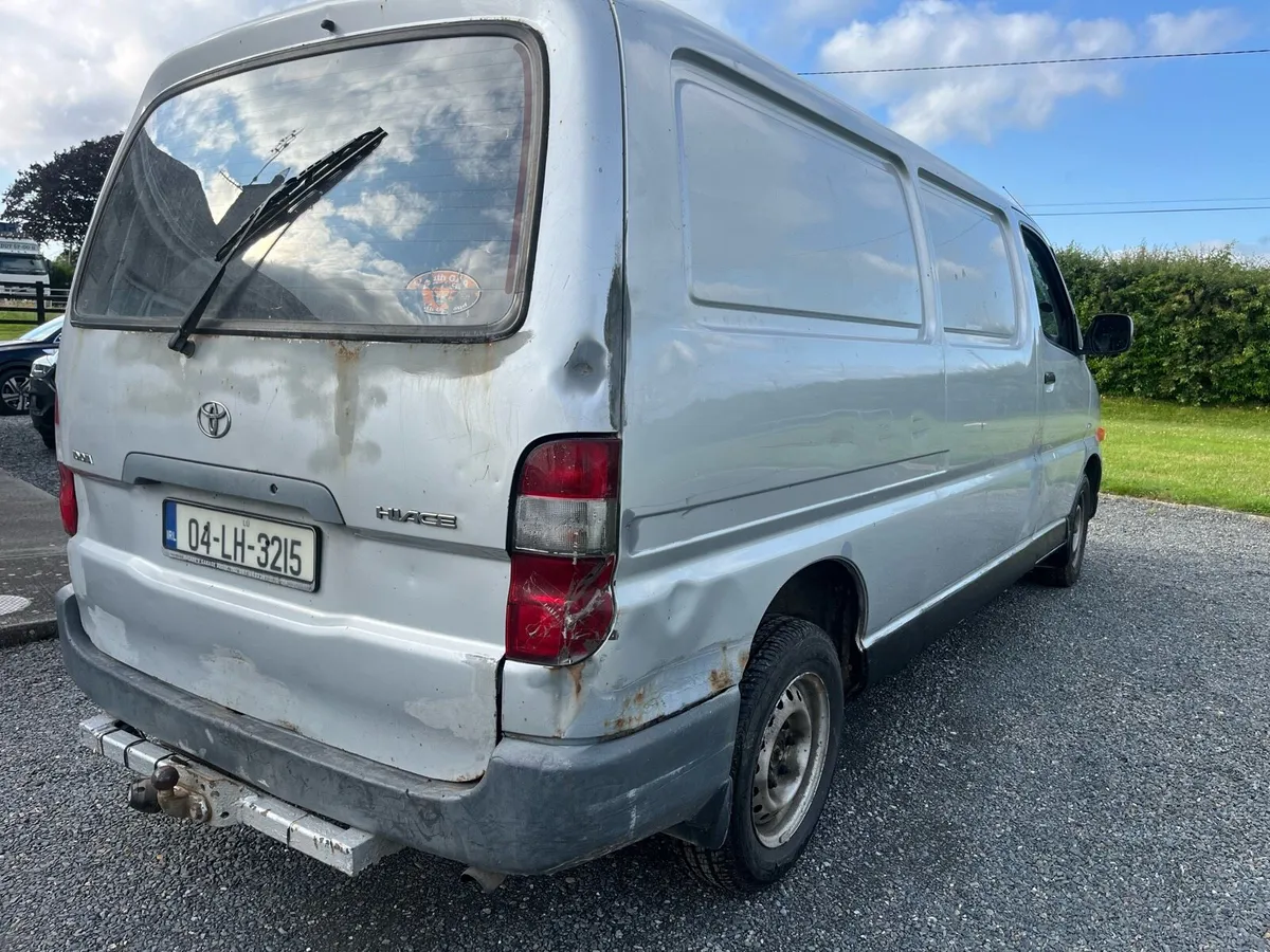 2004 Toyota hiace D4D - Image 3