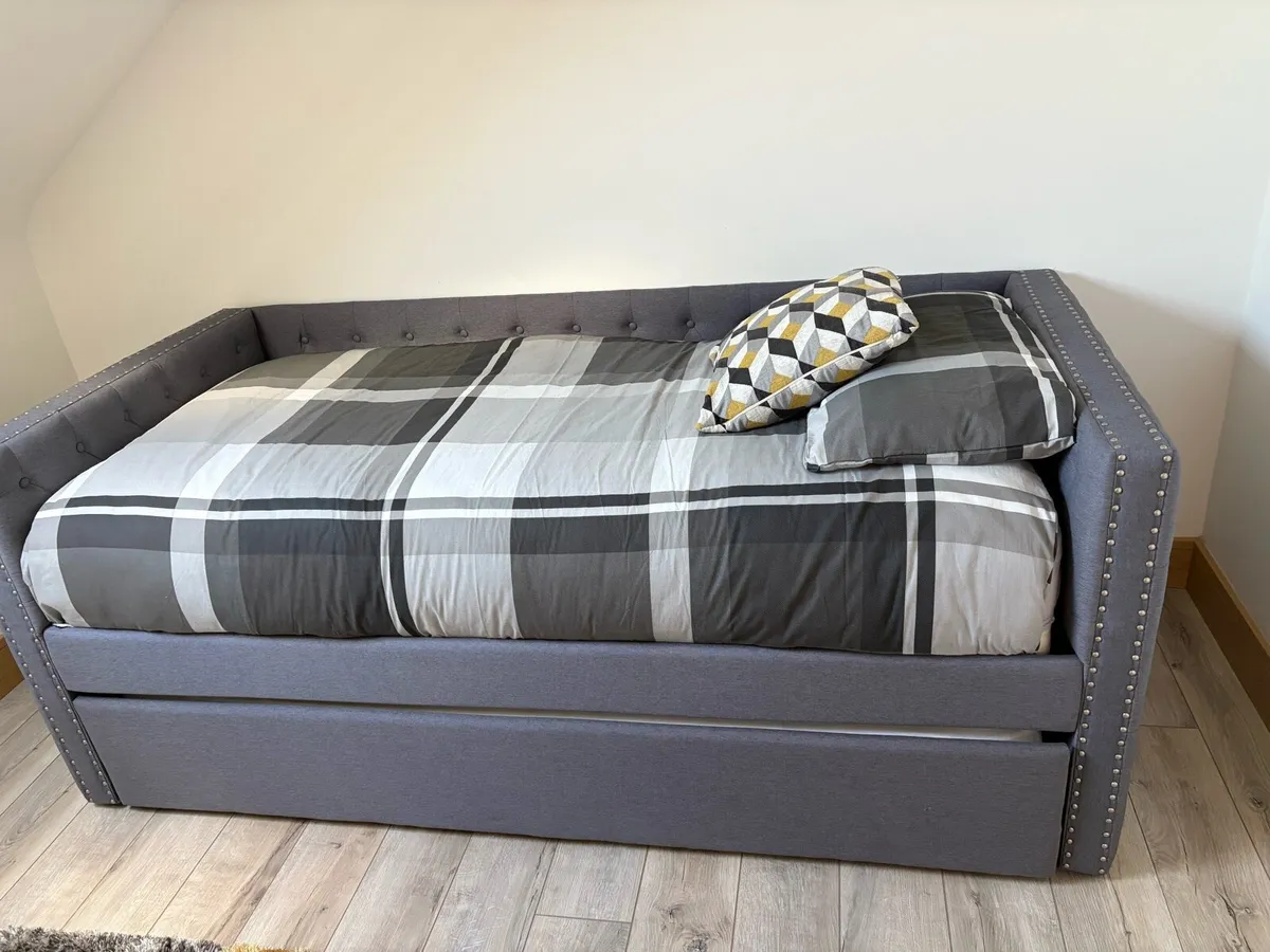 Day bed