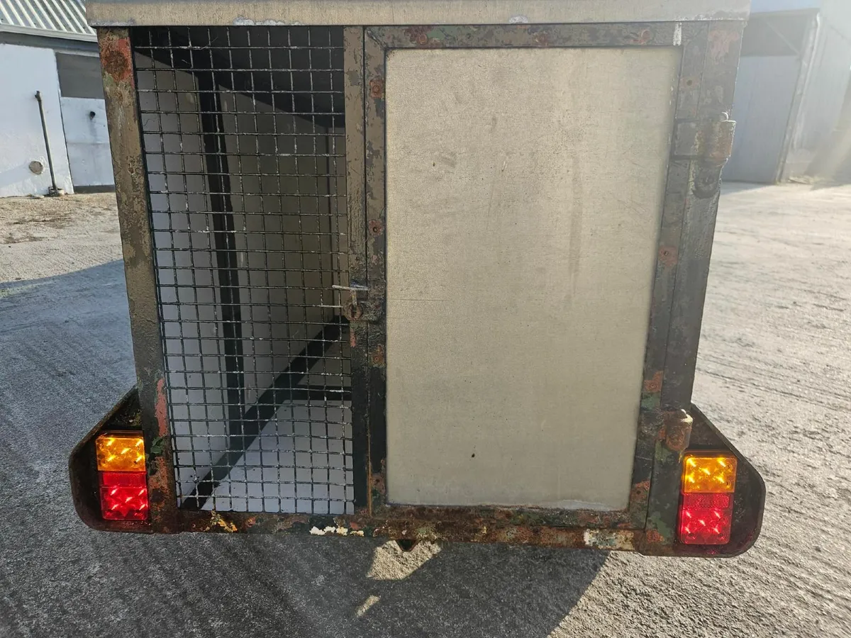 Dog trailer - Image 1