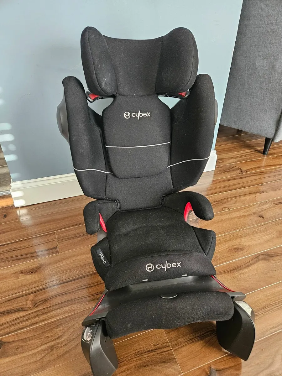 Child car seat - Image 1