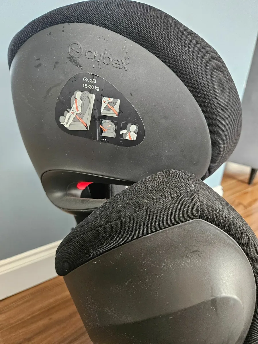 Child car seat - Image 2
