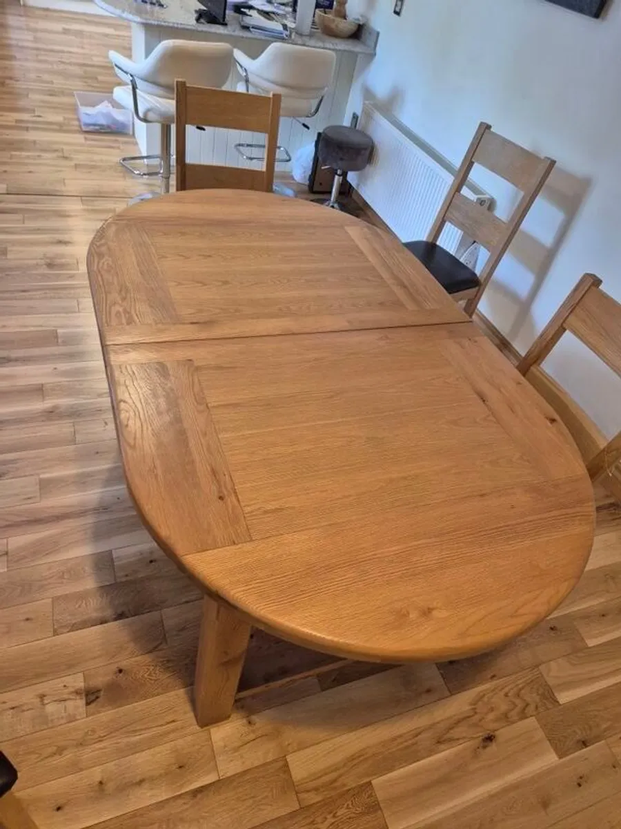 Multiple items of furniture for sale - Image 2
