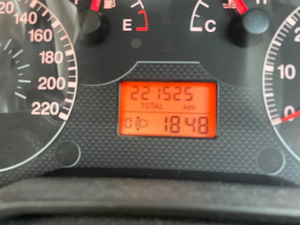 Fiat Grande Punto NCT until April 2026 - Image 4