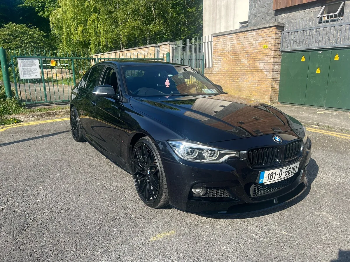 BMW 330e iPerformance Plug-In Hybrid 2018 - Image 2