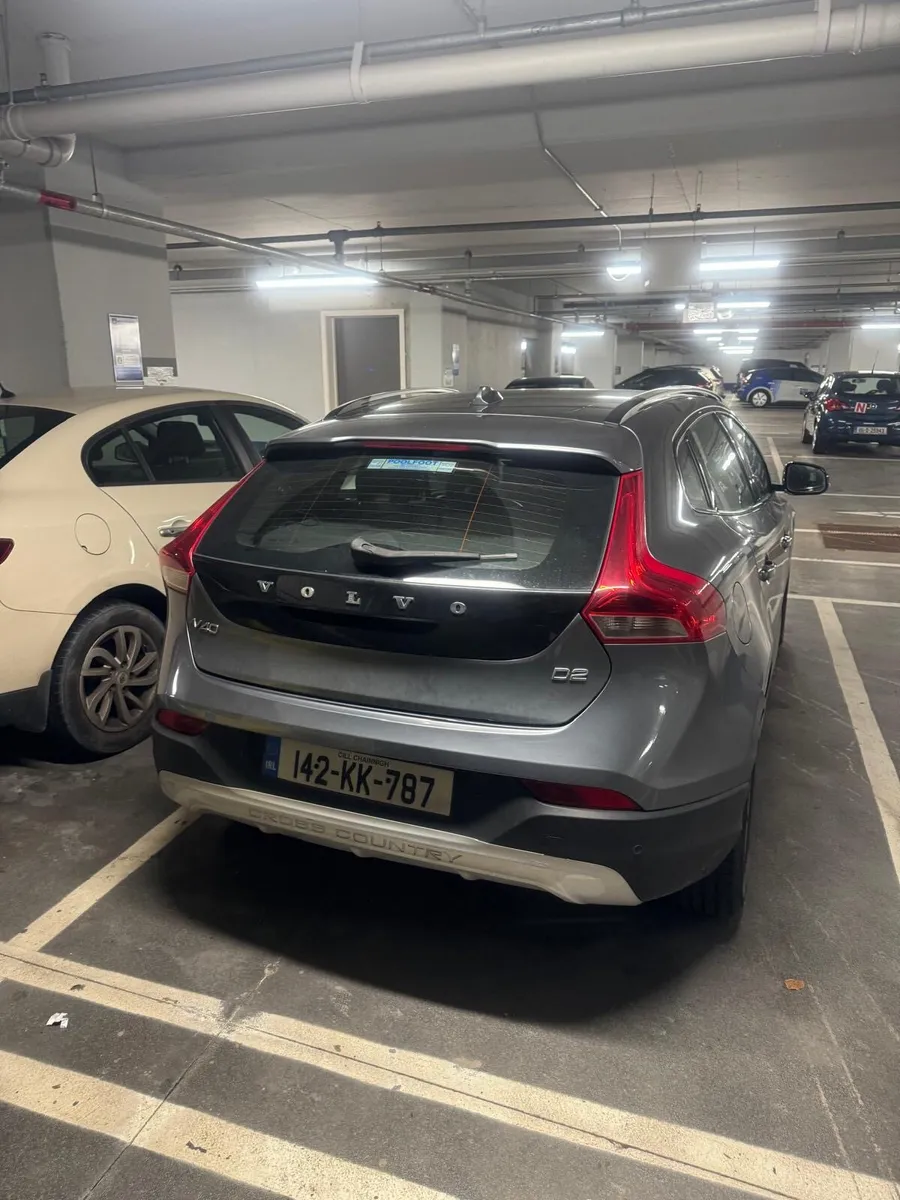 Volvo V40 Cross Country 2014 - Image 4