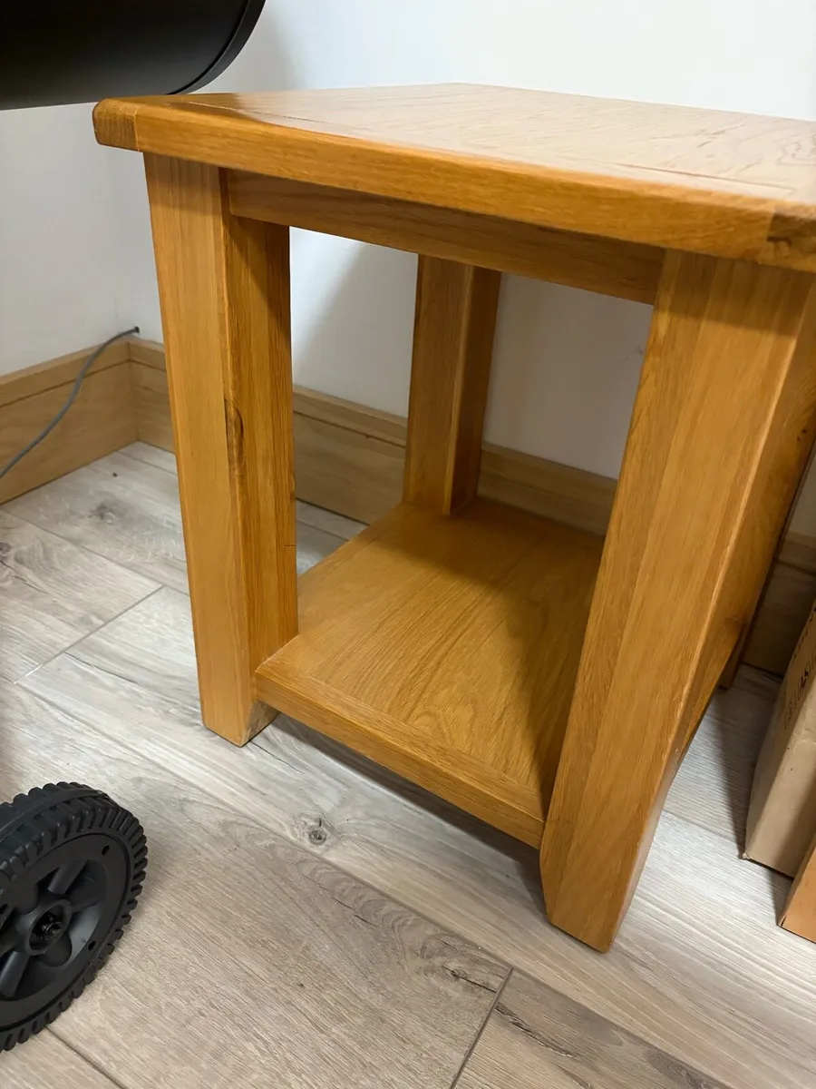 2 Oak side tables - Image 2