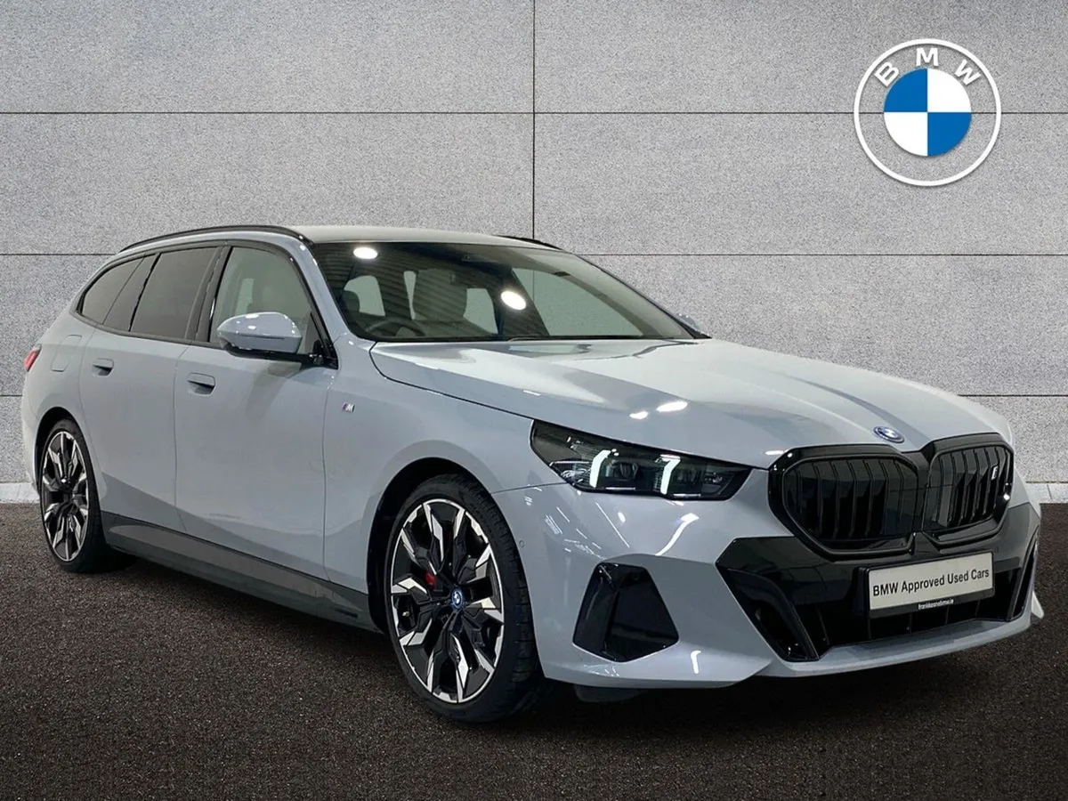 BMW i5 Edrive40 M Sport Pro Touring - Image 1