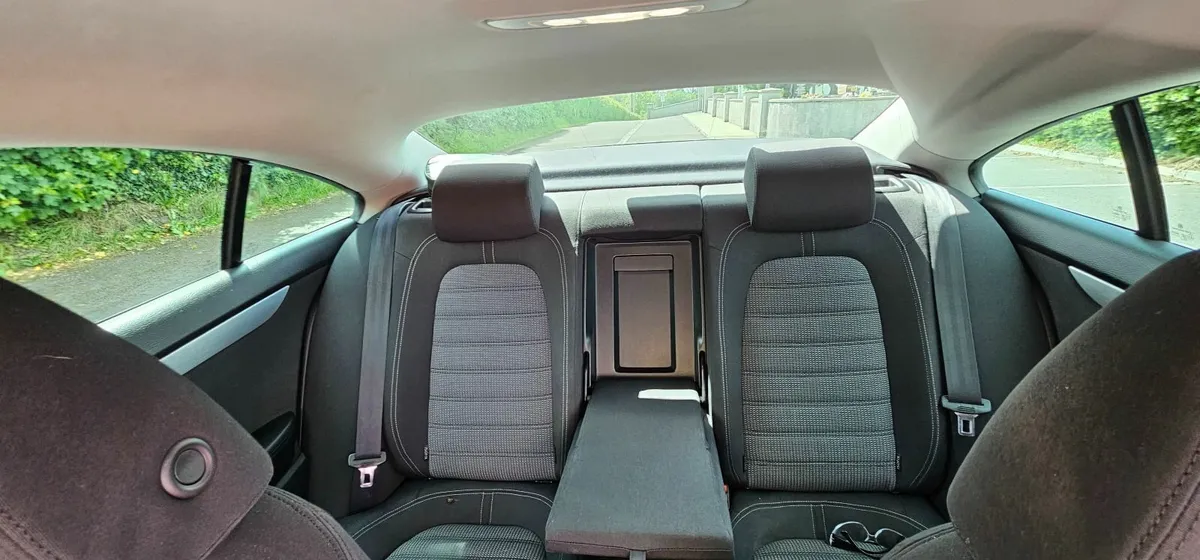Volkswagen Passat CC 2009 - Image 4