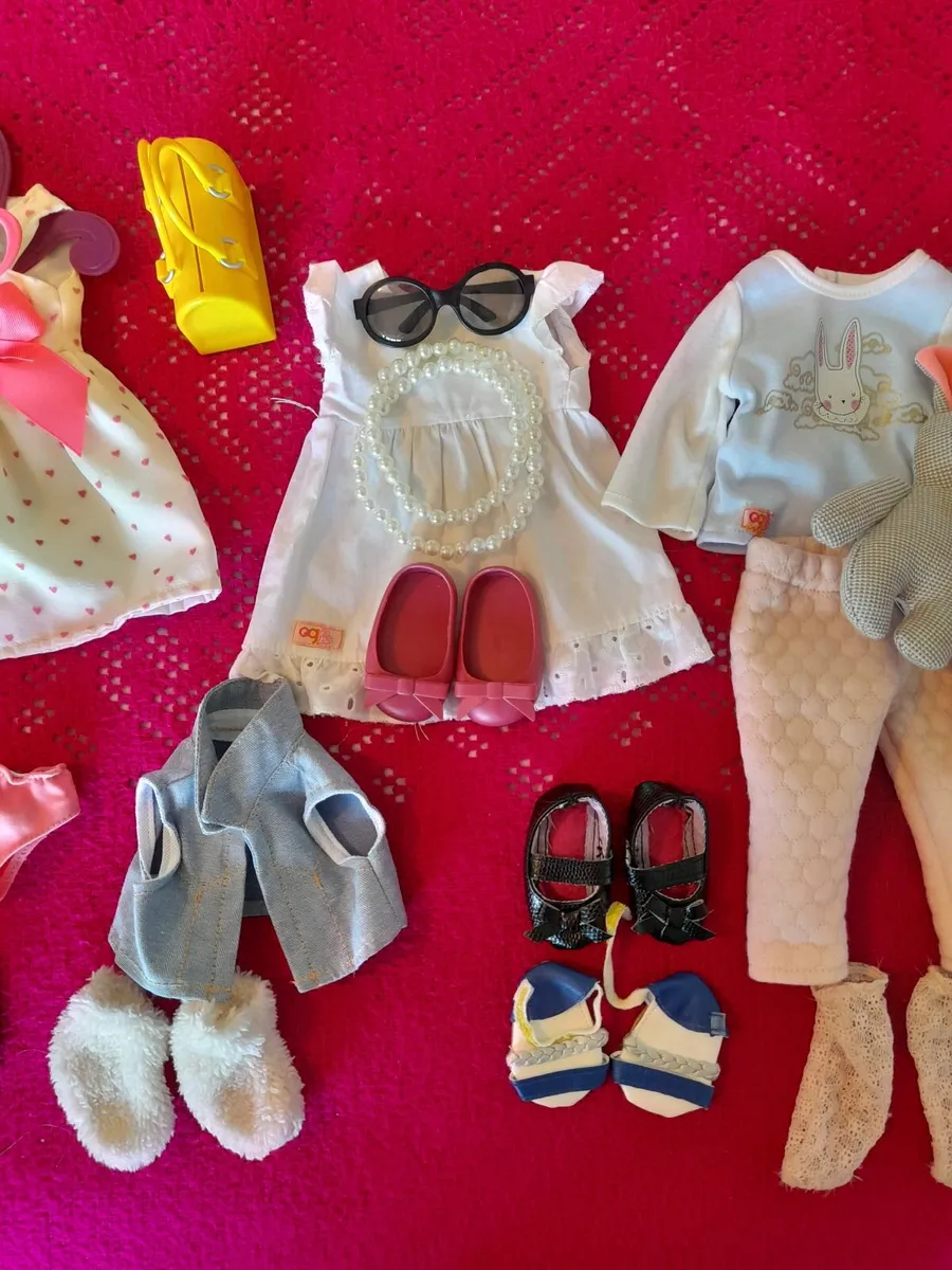 My Generation Doll Schoolhouse and Dolls - Image 2