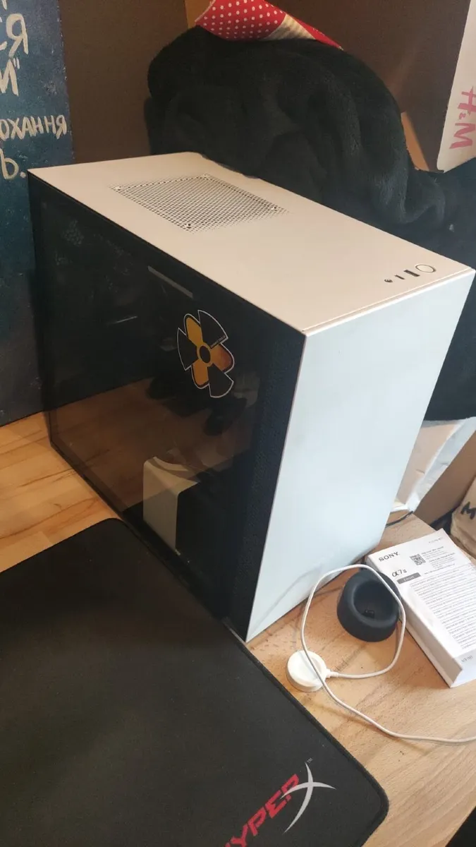 Custom Mini-ITX Gaming PC Setup - Image 1