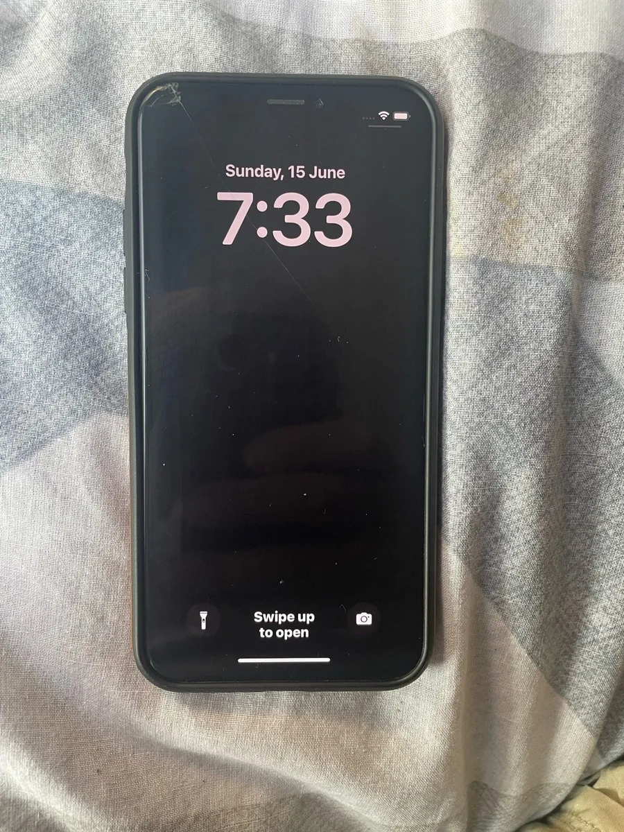 I PHONE X. - Image 1