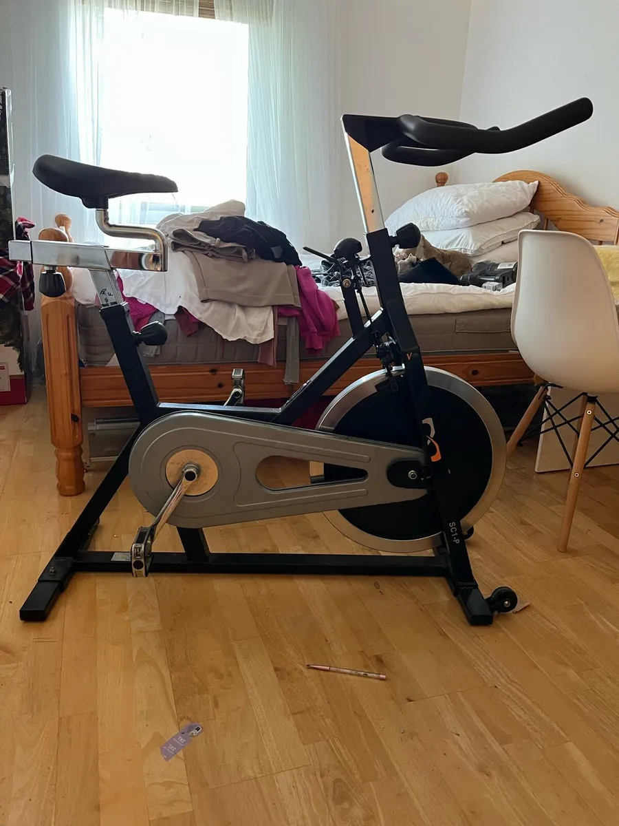 Exercise Bike/Stationary Bike
