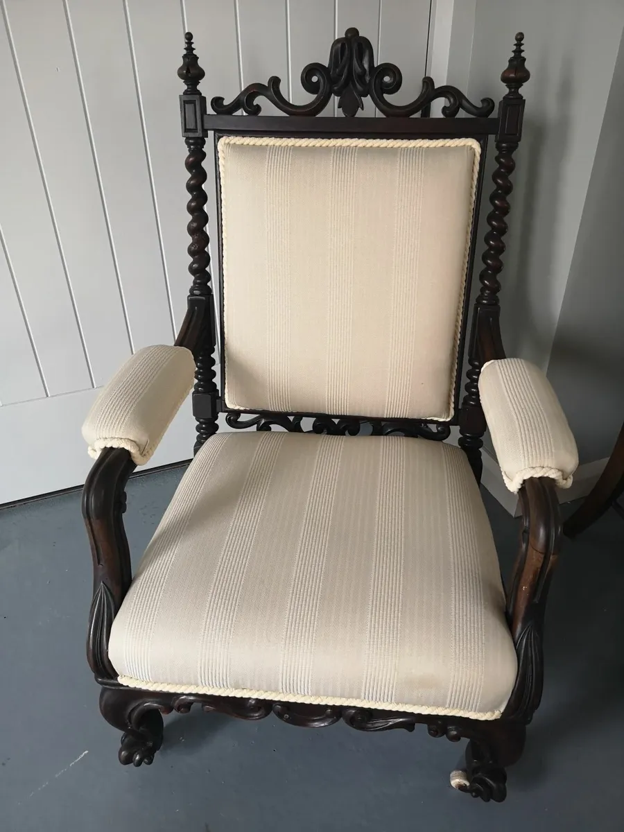 Armchair - Image 1