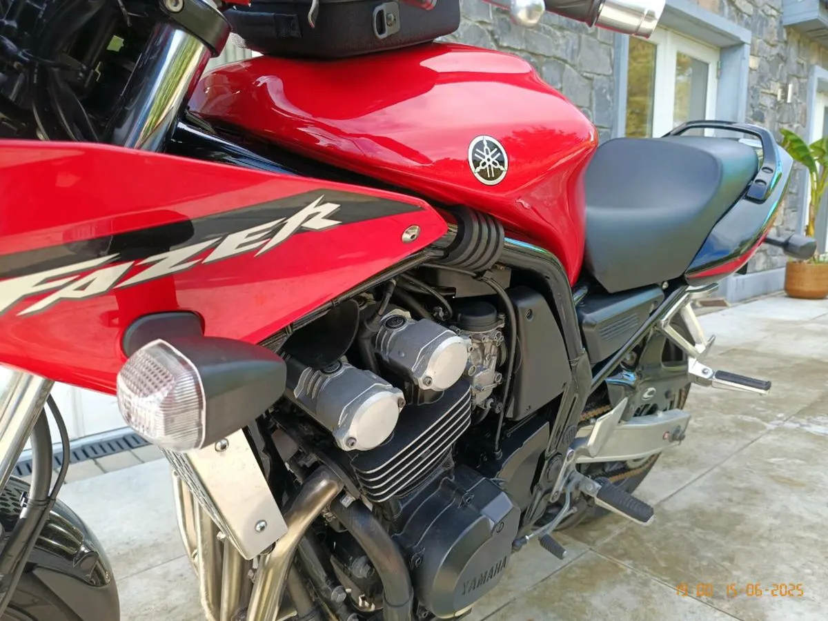 Yamaha Fazer 600 - Image 2