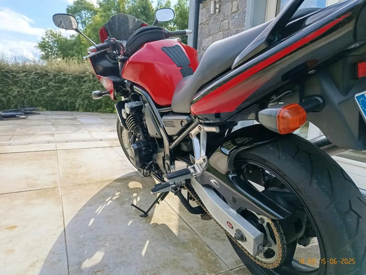 Yamaha Fazer 600 - Image 3