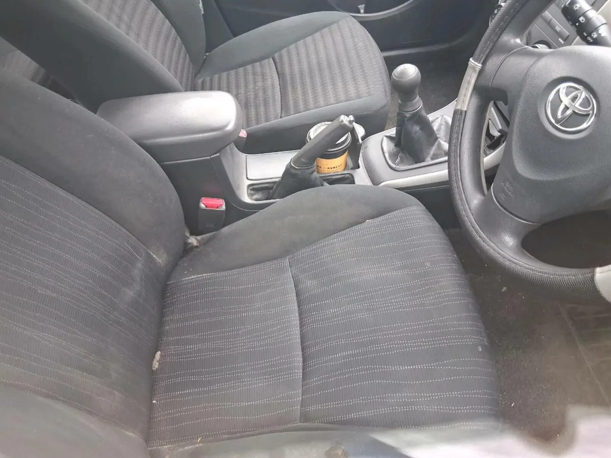 07 corolla - Image 3
