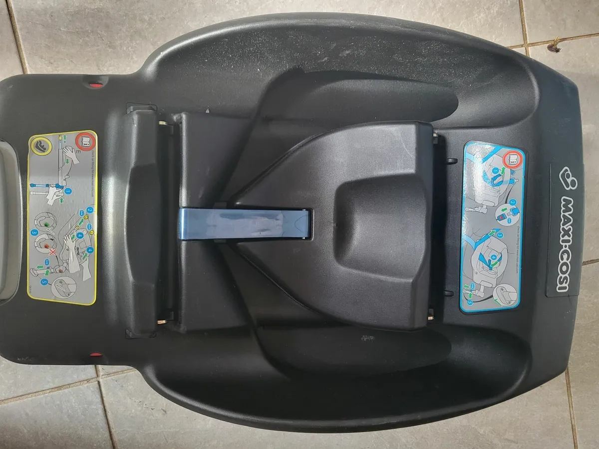 Isofix base for Maxi cosi car seat - Image 2