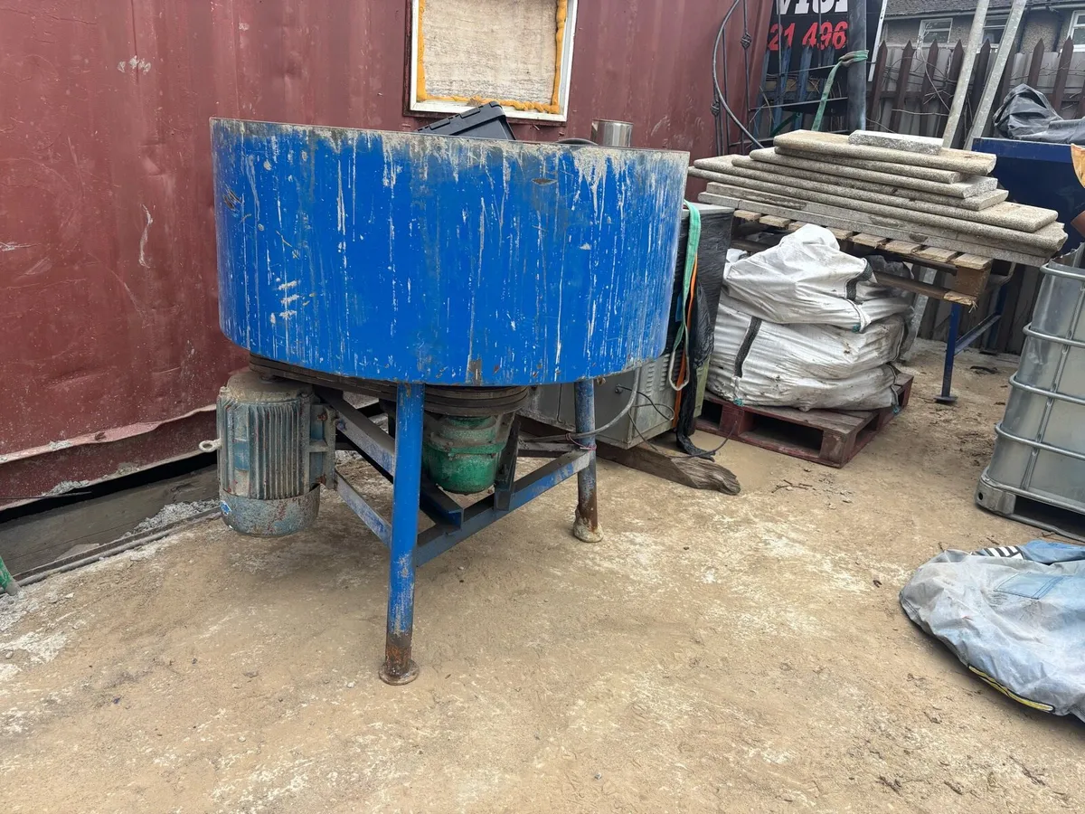 Pan mixer 0.8 cubic meter - Image 2