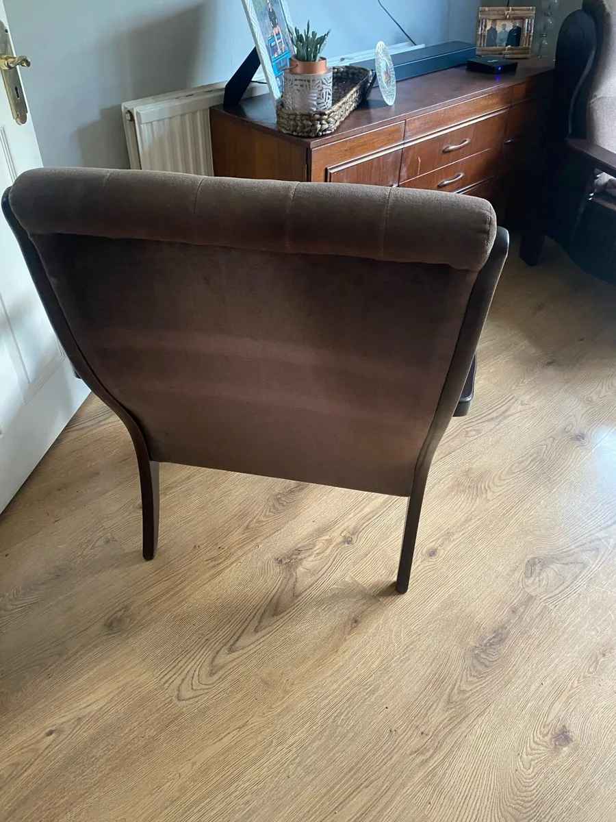 Fireside armchair - Image 4