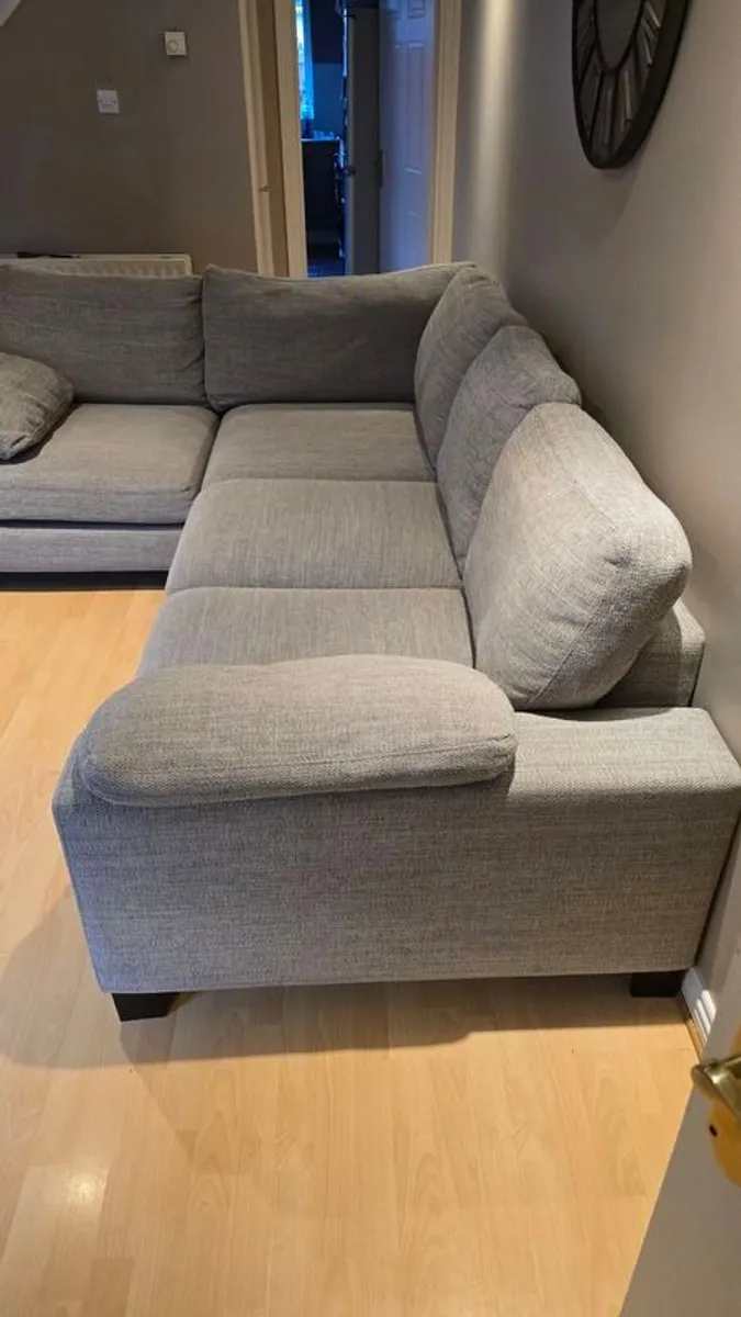 DFS corner couch - Image 3