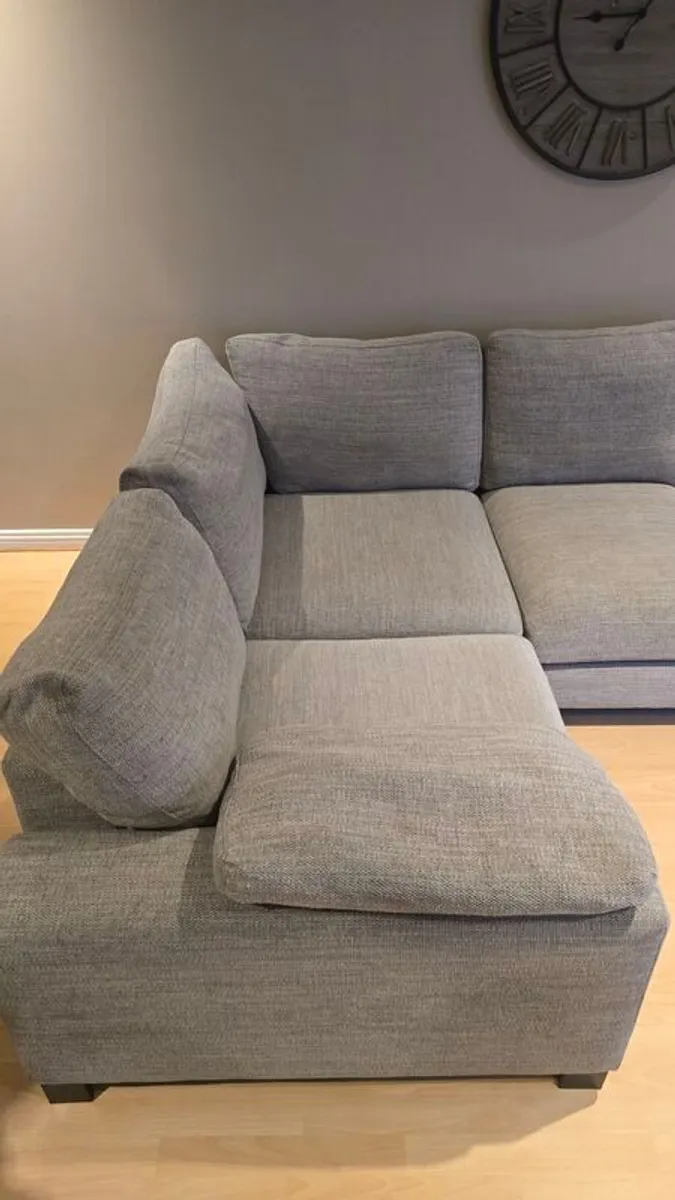 DFS corner couch - Image 4