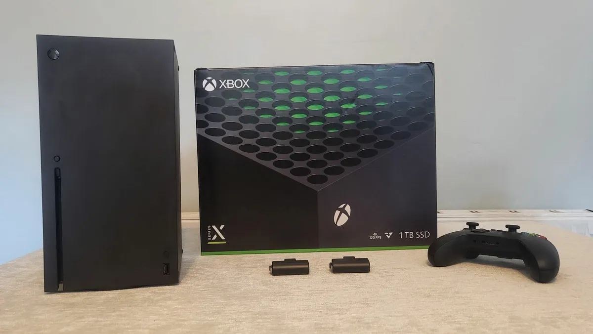 Xbox Series X Console - Image 2