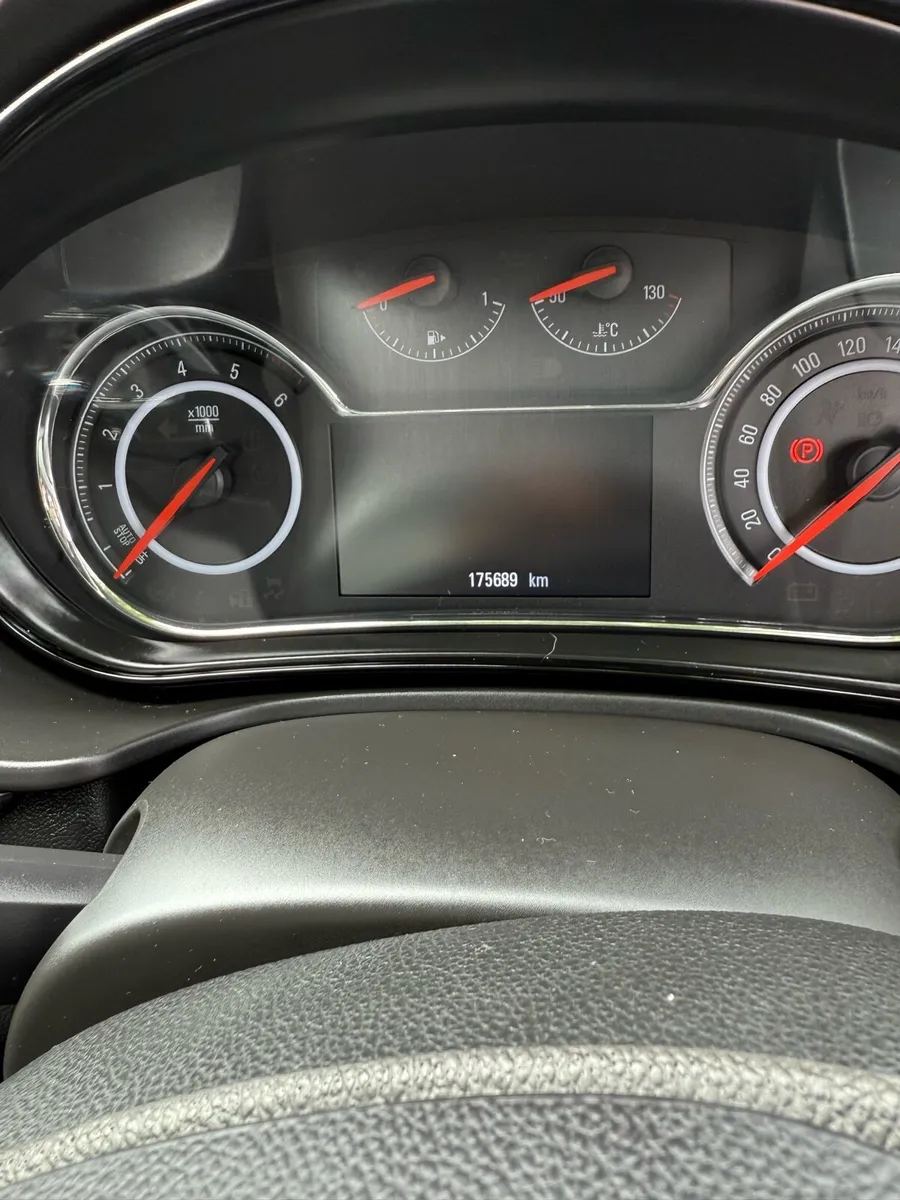 Opel Insignia - Image 4