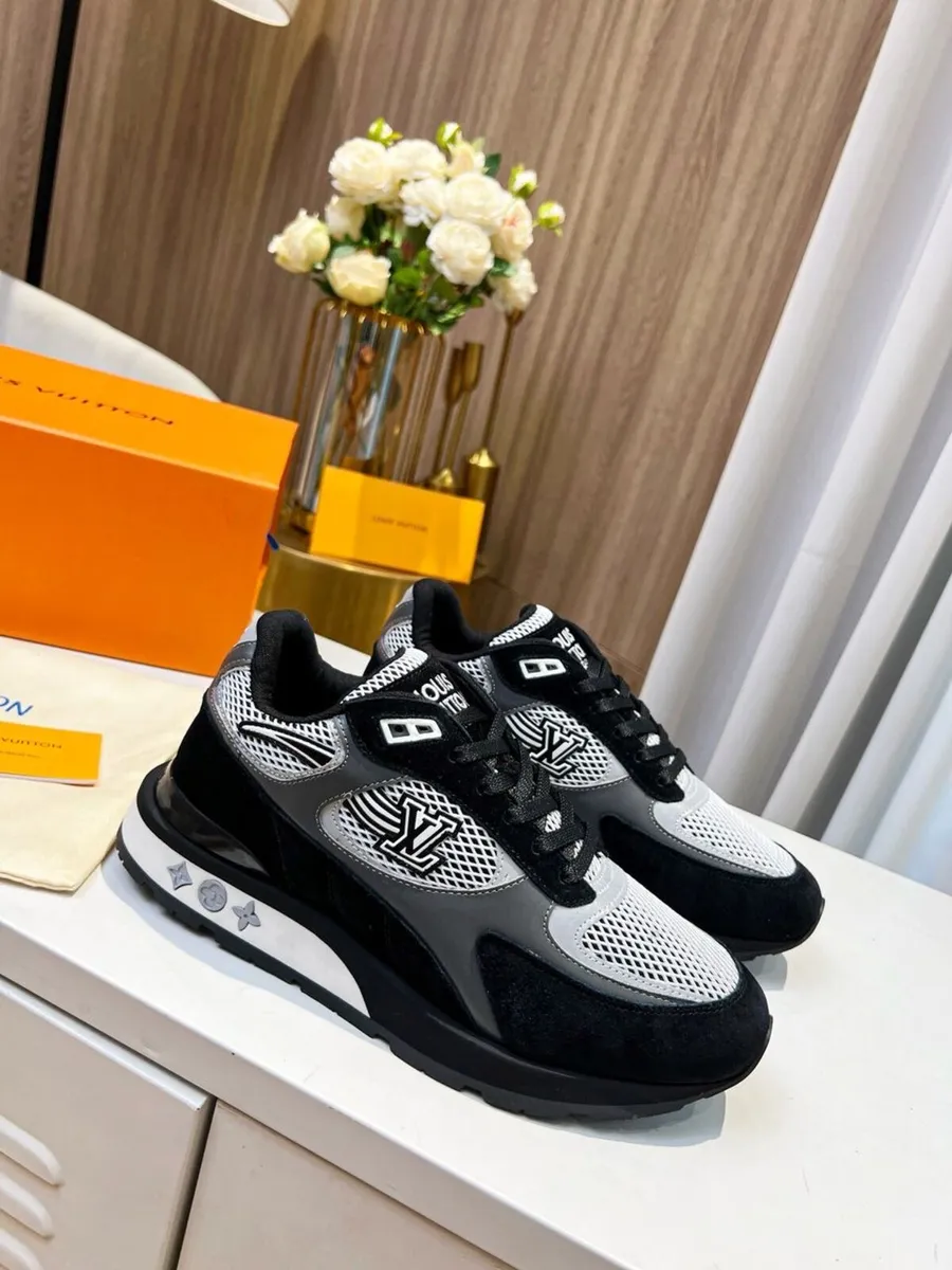 Louis Vuitton Trainers - Image 1