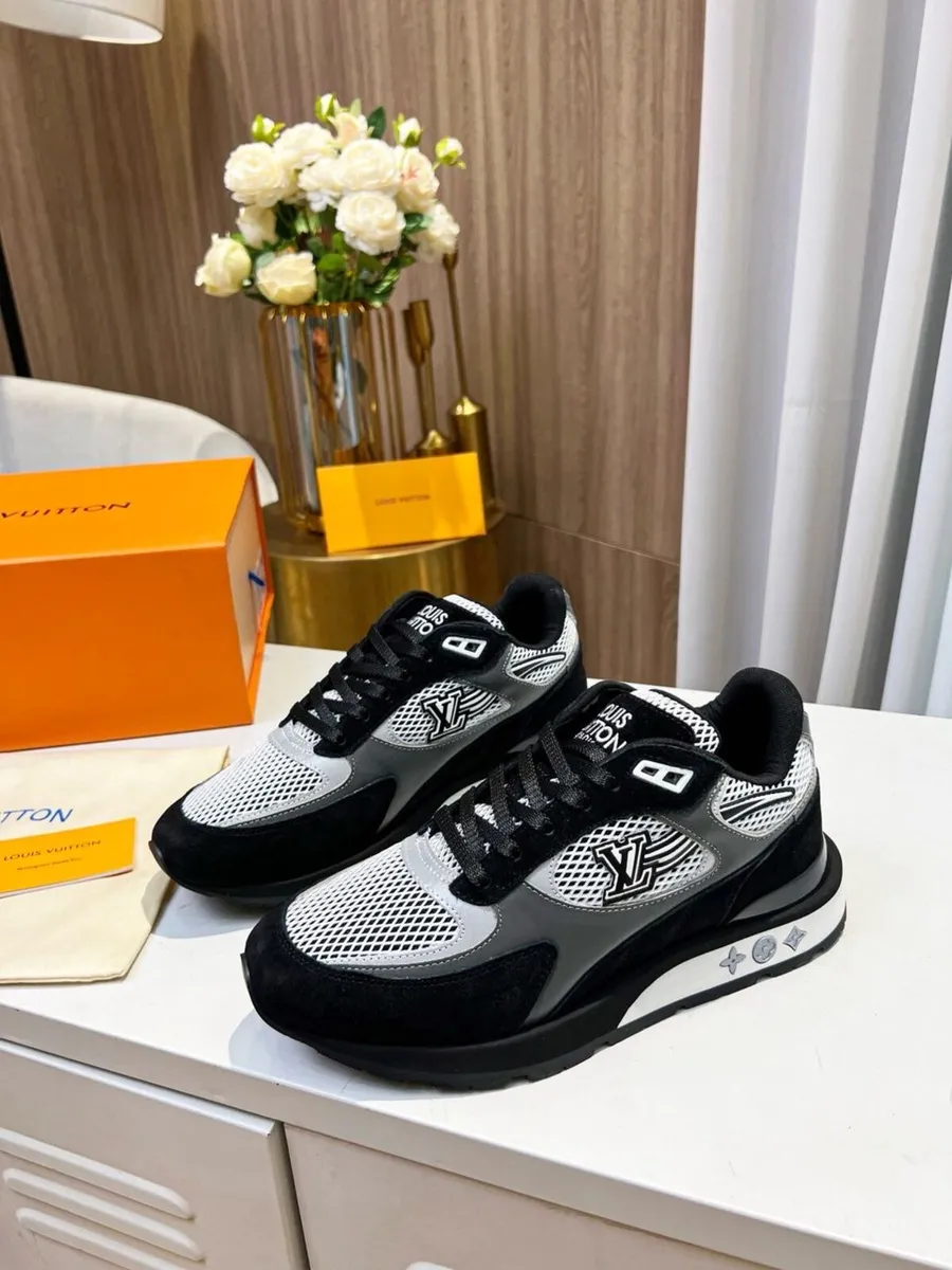 Louis Vuitton Trainers - Image 2