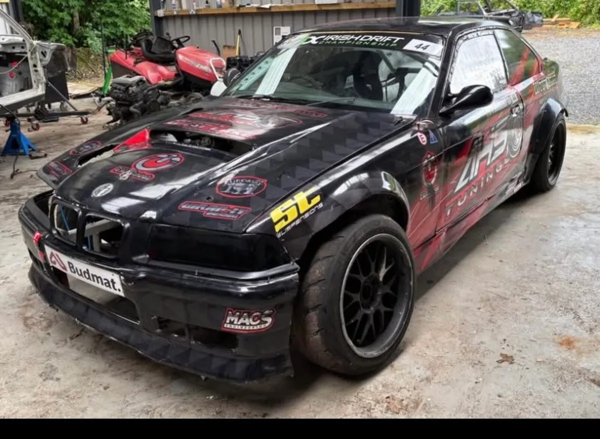 BMW e36 pro drift car - Image 2
