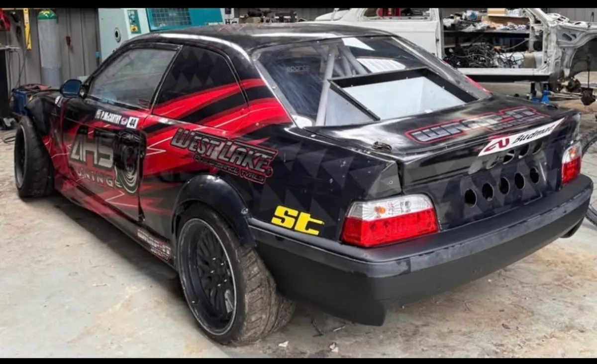 BMW e36 pro drift car - Image 3